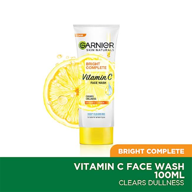 GARNIER Bright Complete Vitamin C + Lemon Face Wash Clean Dullness 100 G Garnier