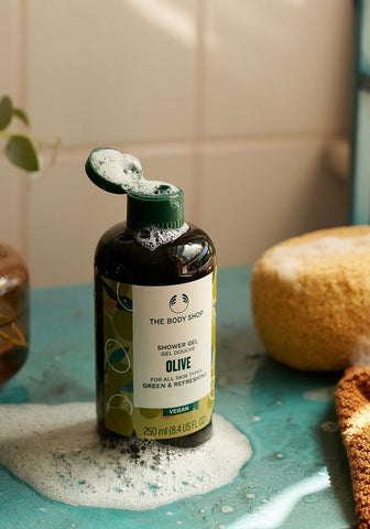 THE BODY SHOP  Olive Shower Gel - 250ml THE BODY SHOP