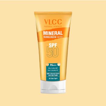 VLCC  Natural Sciences Mineral Sunscreen Tinted  SPF 50 gm VLCC
