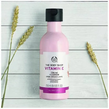 THE BODY SHOP Vitamin E Cream Cleanser 250ml THE BODY SHOP